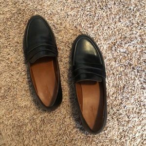 Black dockers/loafers!